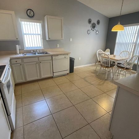 3 Bedroom Villa With Poolside Cinema And Games Room Close To Theme Parks Sleeps 6 Plus 2 Orlando Dış mekan fotoğraf